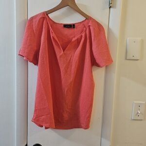 Apt. 9 orange blouse with a flowy fit and short sleeve